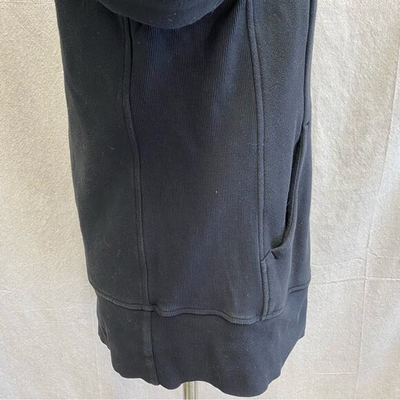 Lululemon Floral Flock Mock Neck Pullover in Black size 8 Velvet Detail - Picture 9 of 16